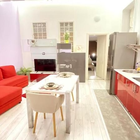 Yes, Yes! Lovely Apartment Good Amenities Budapest Center 外观 照片