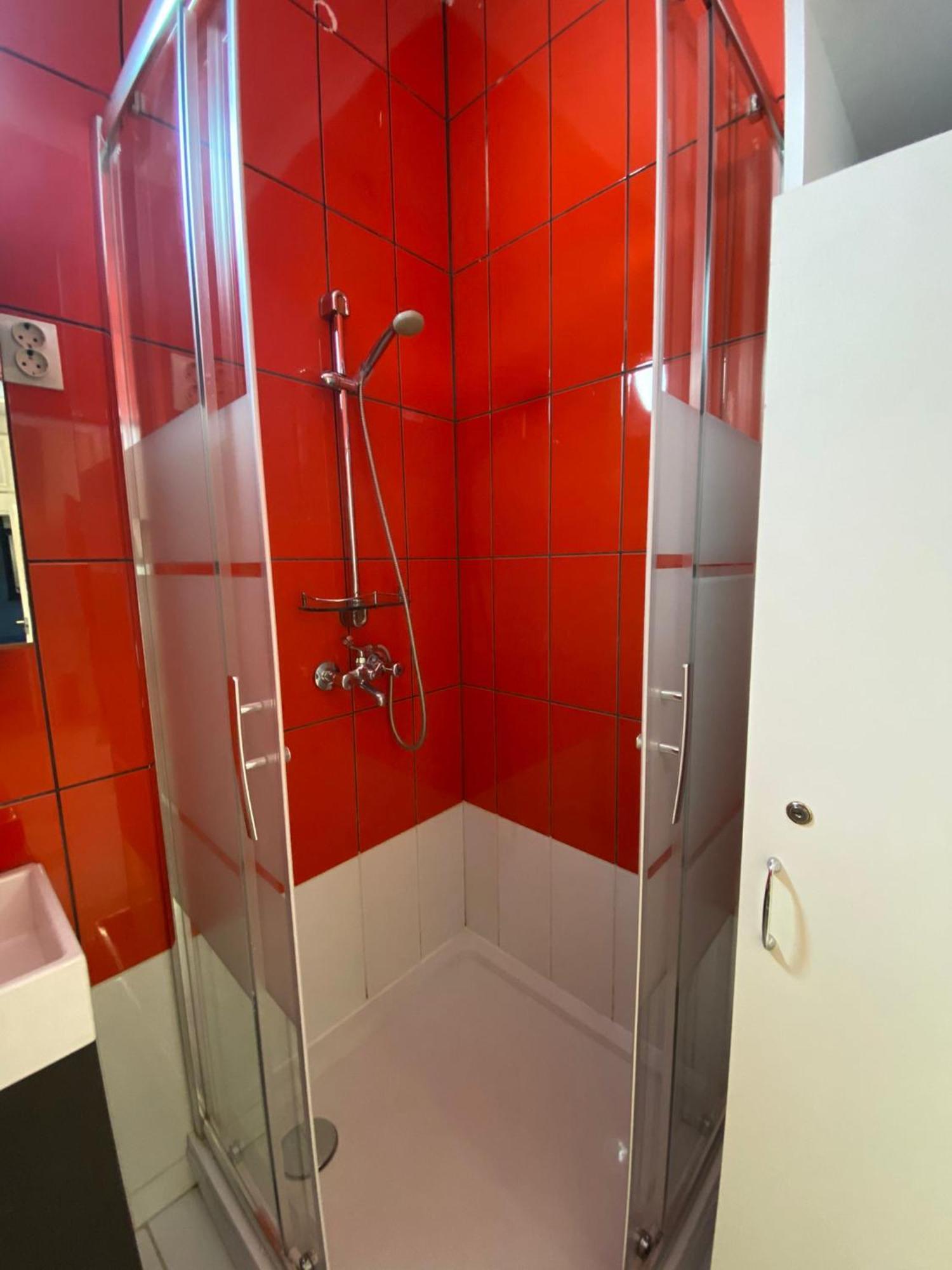 Yes, Yes! Lovely Apartment Good Amenities Budapest Center 外观 照片
