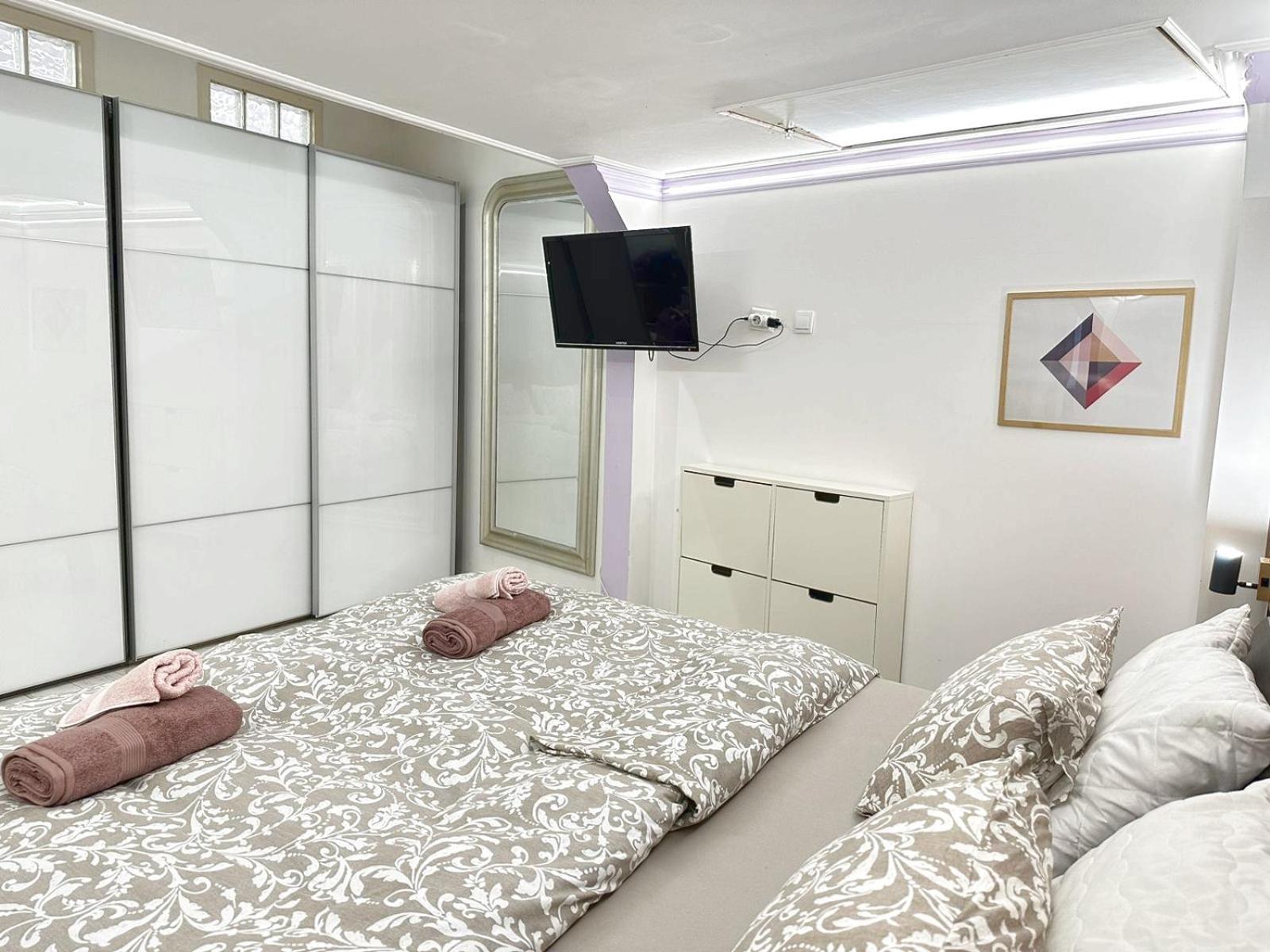 Yes, Yes! Lovely Apartment Good Amenities Budapest Center 外观 照片